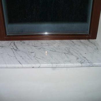 Подоконники из камня в Казани